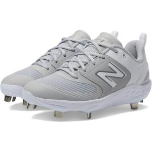 imageNew Balance Womens Fresh Foam Velo V3 Softball ShoeGreyWhite