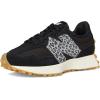 imageNew Balance Womens 327 SneakerBlackBlack