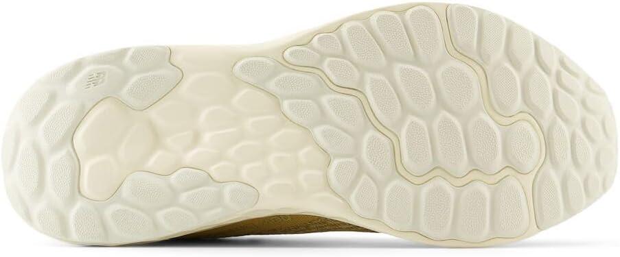 imageNew Balance Mens Fresh Foam Arishi V4Running ShoeDolceGoldAngora